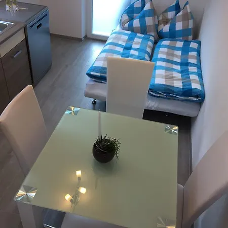 Maya Apartment *